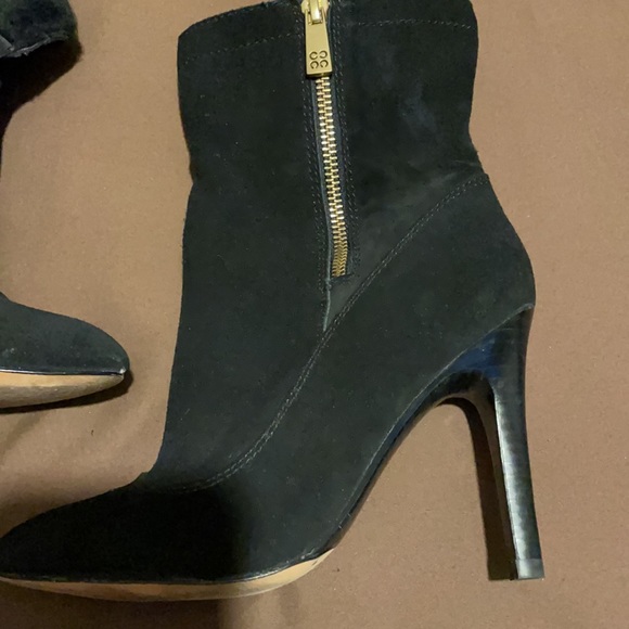 Coach boots with fur inside like new so nice - Picture 3 of 5